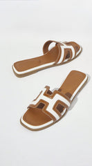 Tavana H Flat Sandal - Brown